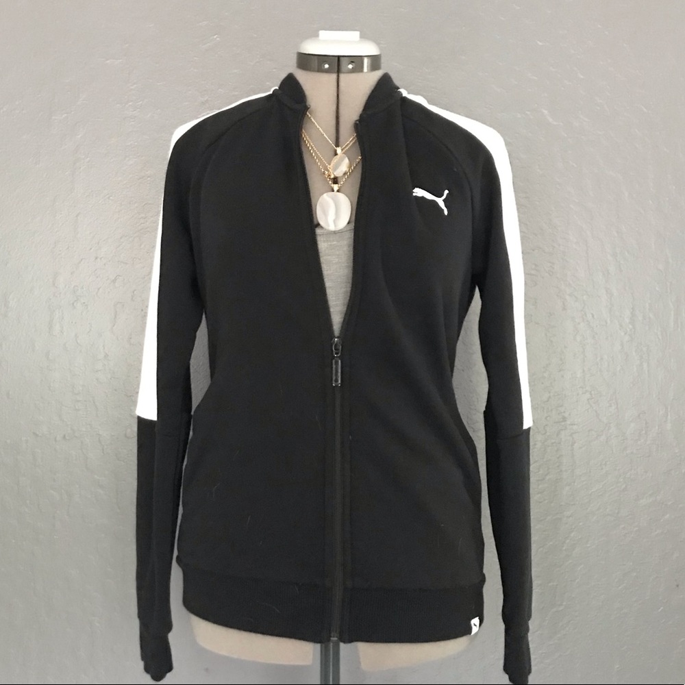 🎧Puma Jacket size S